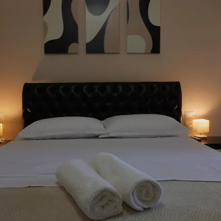 Διαμέρισμα Comfy Flat In Astir Near Bus And Ac *