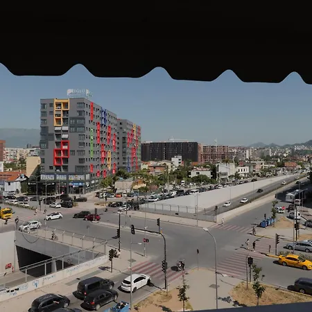 Comfy Flat In Astir Near Bus And Ac Τίρανα