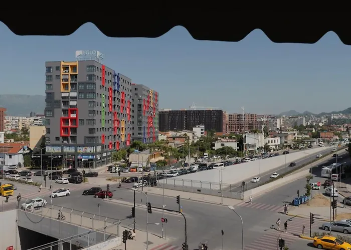 Comfy Flat In Astir Near Bus And Ac Τίρανα